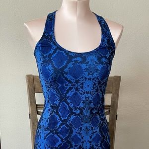 Lululemon Razorback Tank Top, Size 4 (Medium)